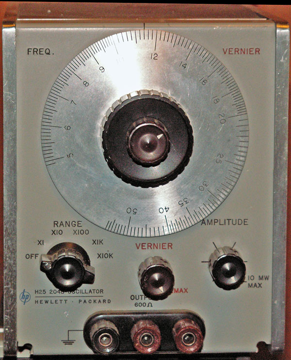 Hewlett Packard 204B Wide Range Audio Oscillator